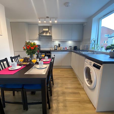 Cambridge Stays Riverside Apart Hotel With 2Br Flats At The City Centre-Parking-Balcony Exterior foto